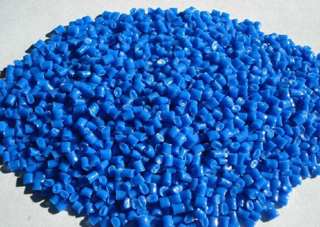 plastic pipe material